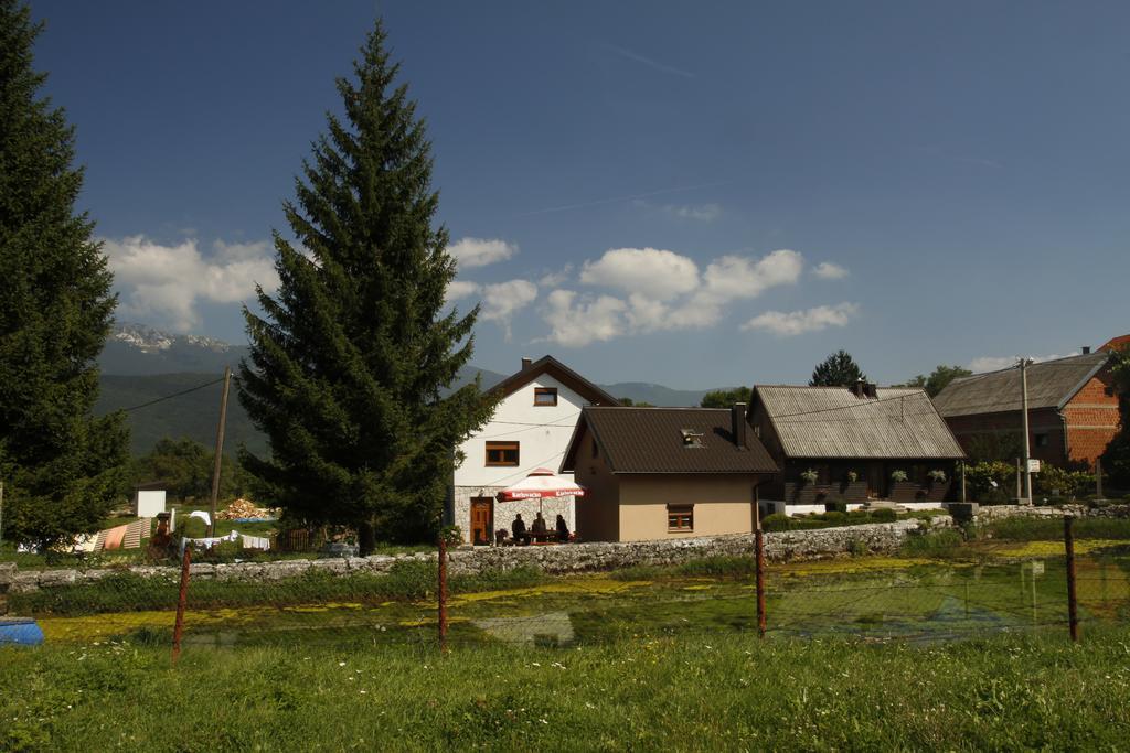 House Drakulic Hotel Korenica Kültér fotó