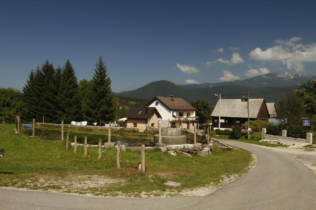 House Drakulic Hotel Korenica Kültér fotó